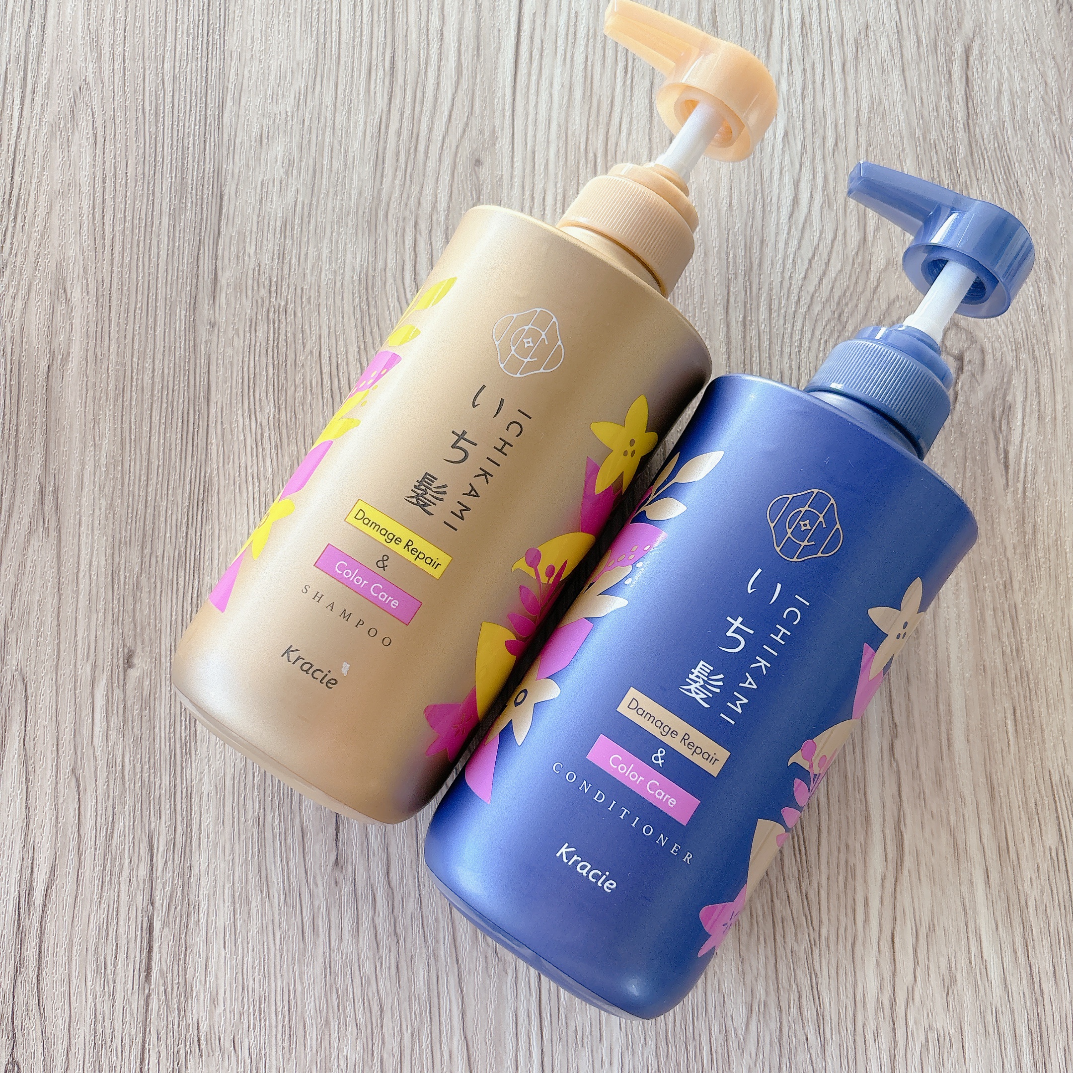 #PR #いち髪 のダメージリペア＆カラーケア シャンプー/コンディショナーを頂いて使ってみました🤍

シャンプー中は爽やかな香りで
ドライするとさくらの香りがメインになって
香りの変化も楽しめる🤍

洗い流した後の指通りもサラッと！

