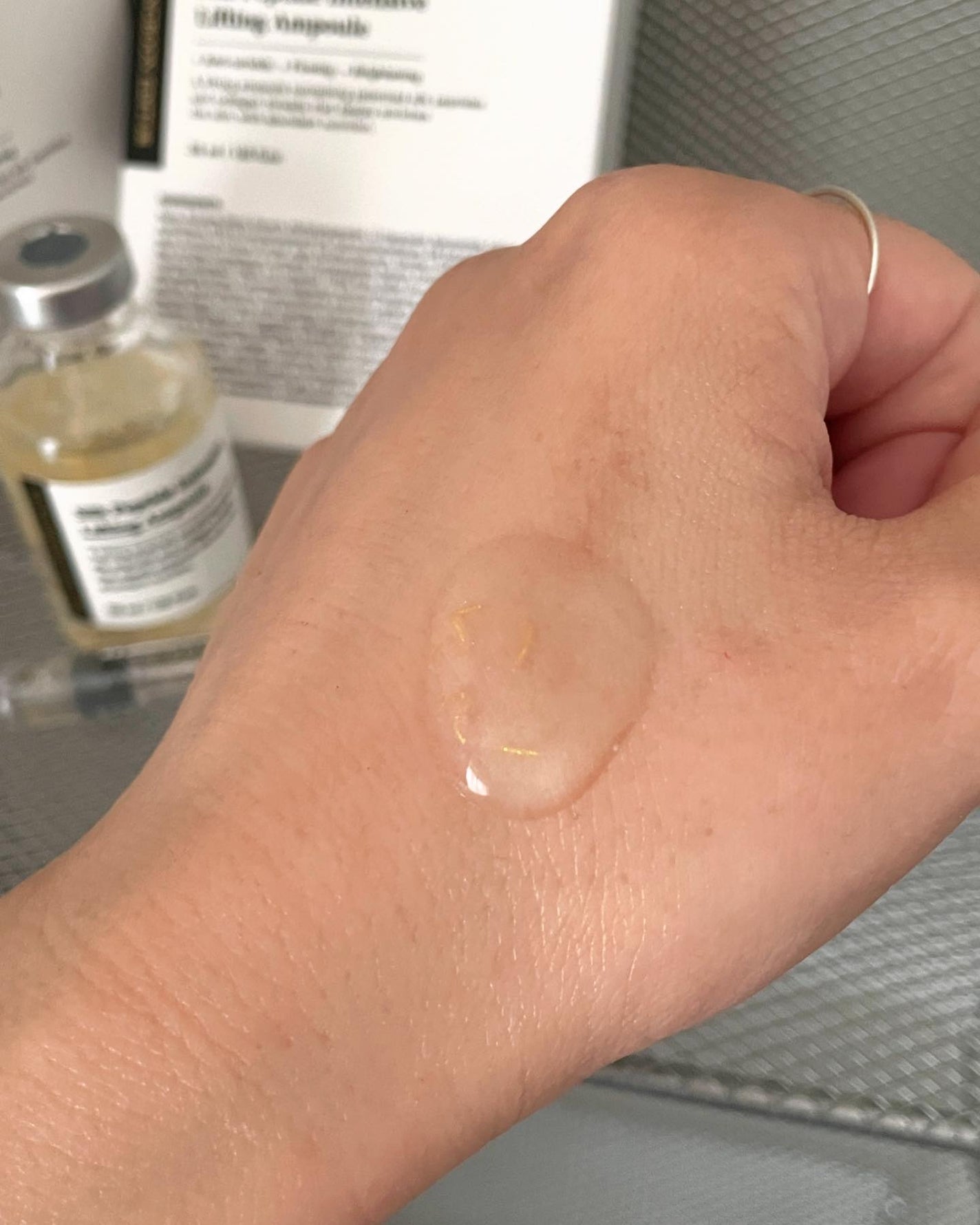 シルクペプチドインテンシブリフティングアンプル/SUNGBOON EDITOR(成分エディター)/美容液を使ったクチコミ(4枚目)