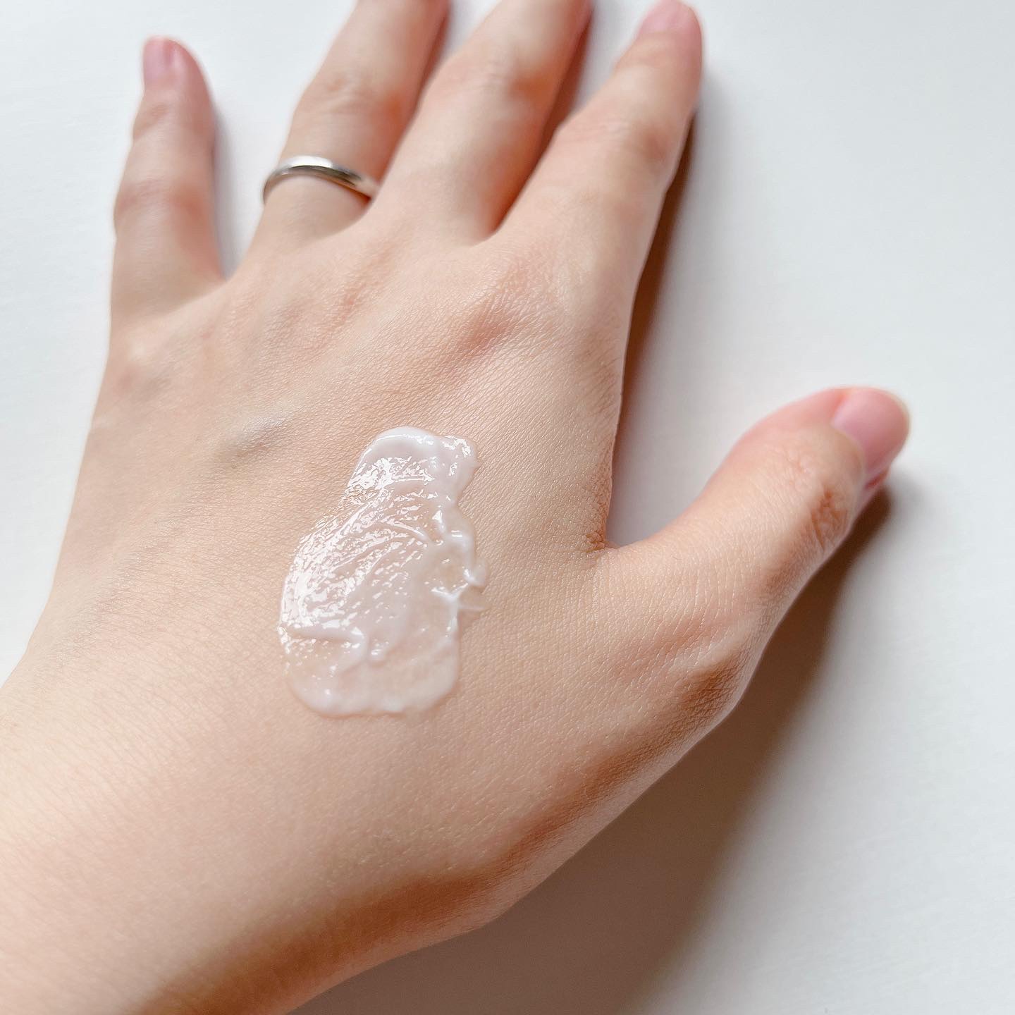 アゼフィトVCジェルクリーム/NIKI PITA/マッサージクリームを使ったクチコミ（3枚目）