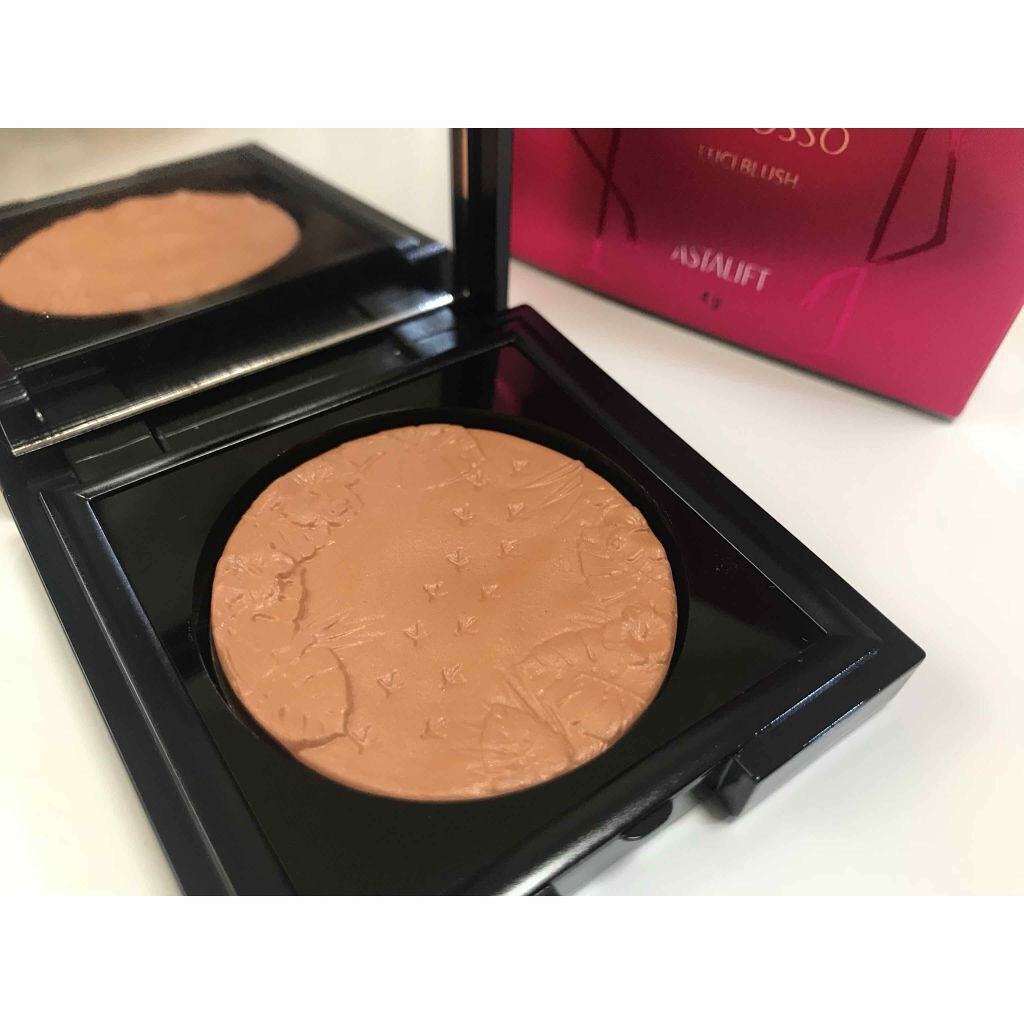 フラロッソ ルーチ ブラッシュ/アスタリフト/パウダーチークを使ったクチコミ（2枚目）