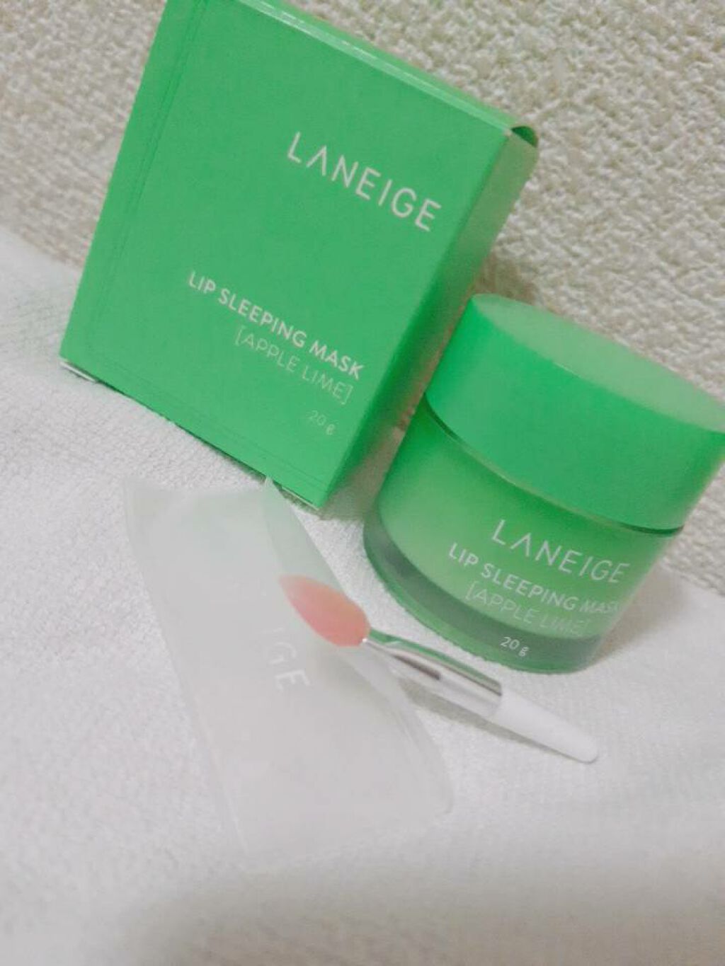 リップスリーピングマスク スイートキャンディ/LANEIGE/リップバームを使ったクチコミ（2枚目）