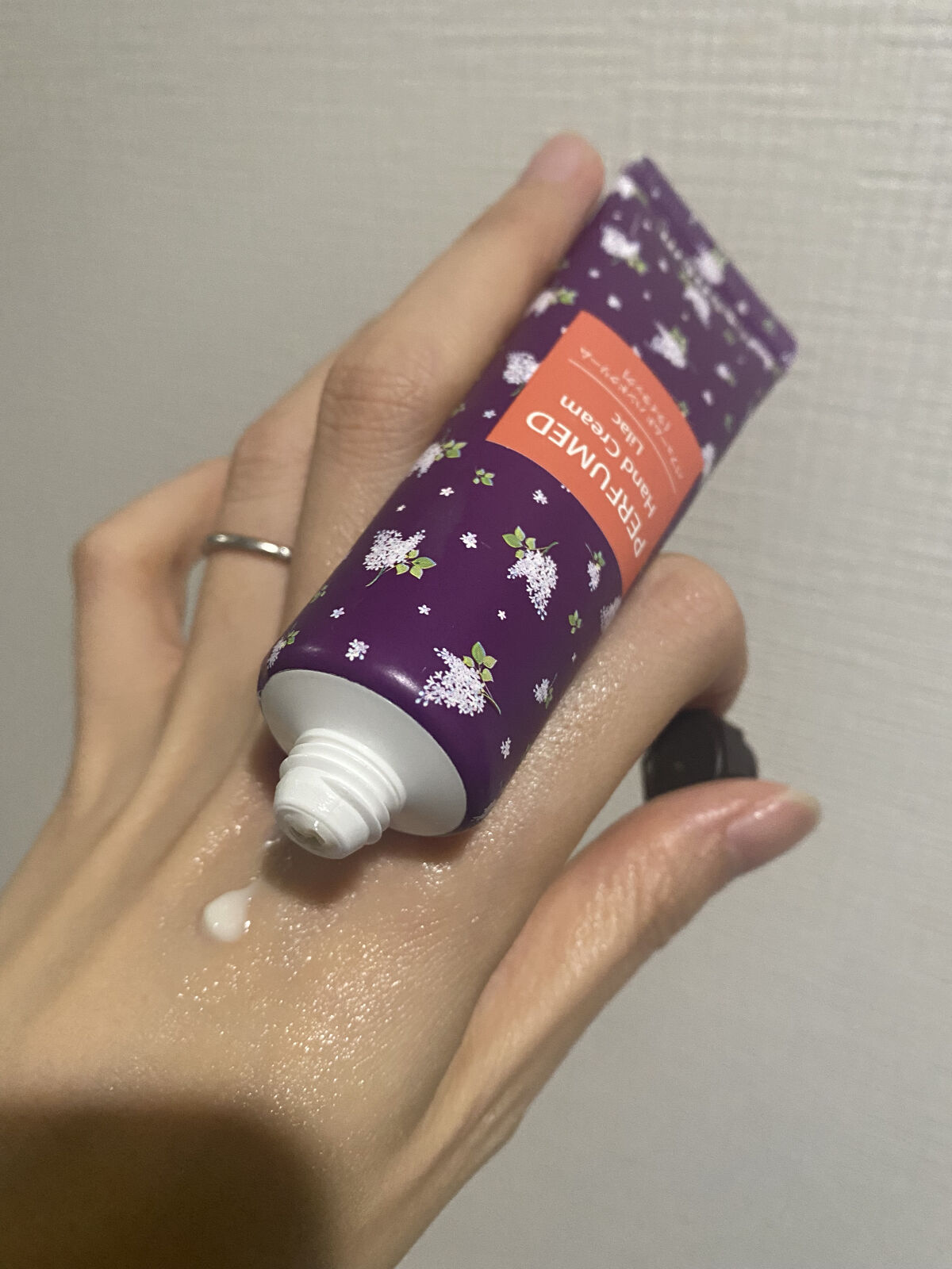 パフュームド ハンドクリーム ライラック/the SAEM/ハンドクリームを使ったクチコミ（3枚目）