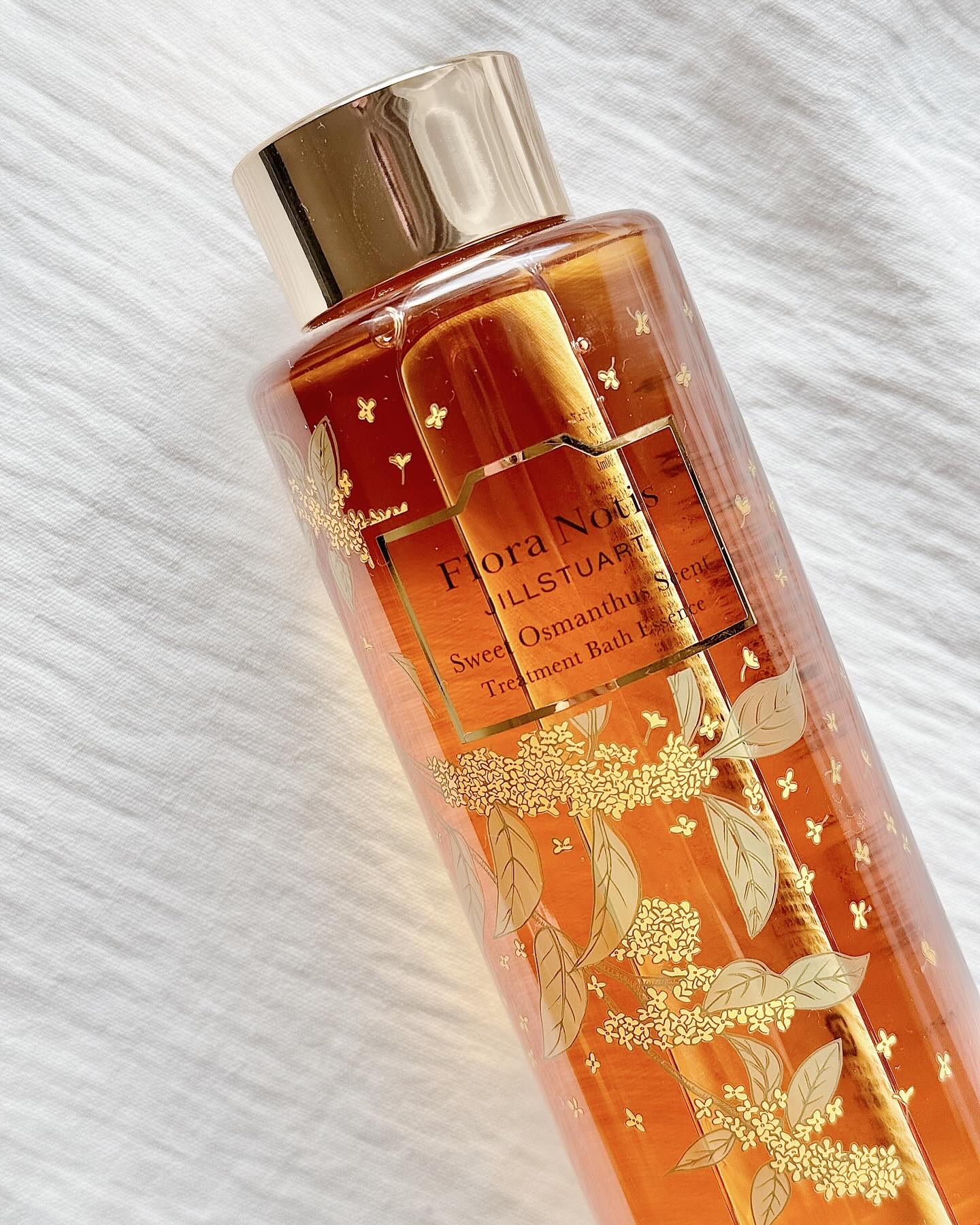 スウィートオスマンサス トリートメント バスエッセンス N/Flora Notis JILL STUART/保湿系入浴剤を使ったクチコミ（1枚目）