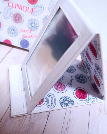 バースデーギフト 折りたたみミラー/CLINIQUE/その他化粧小物を使ったクチコミ(2枚目)