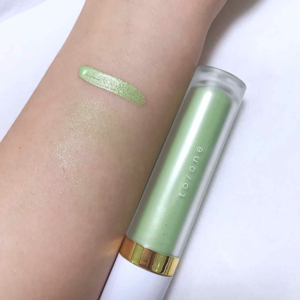 トーン ペタル リキッド アイシャドウ/to/one/リキッドアイシャドウを使ったクチコミ（2枚目）