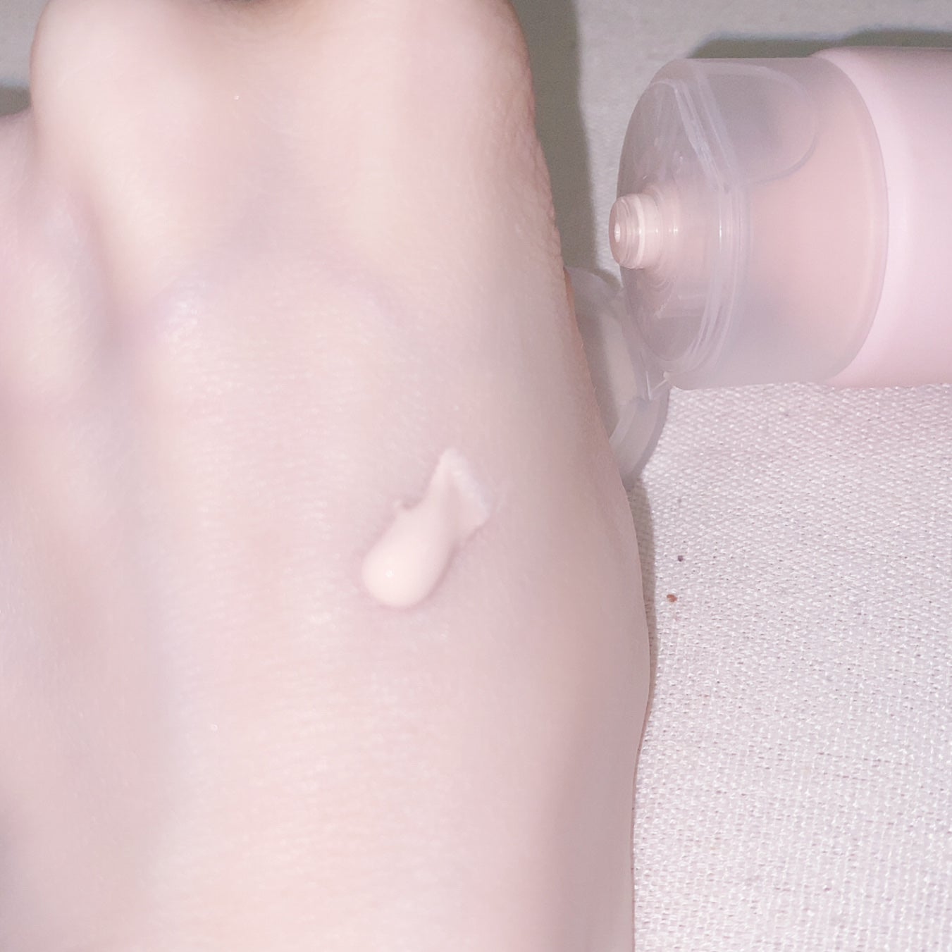 ミルク ブラー トーン アップ クリーム/PERIPERA/化粧下地を使ったクチコミ(2枚目)