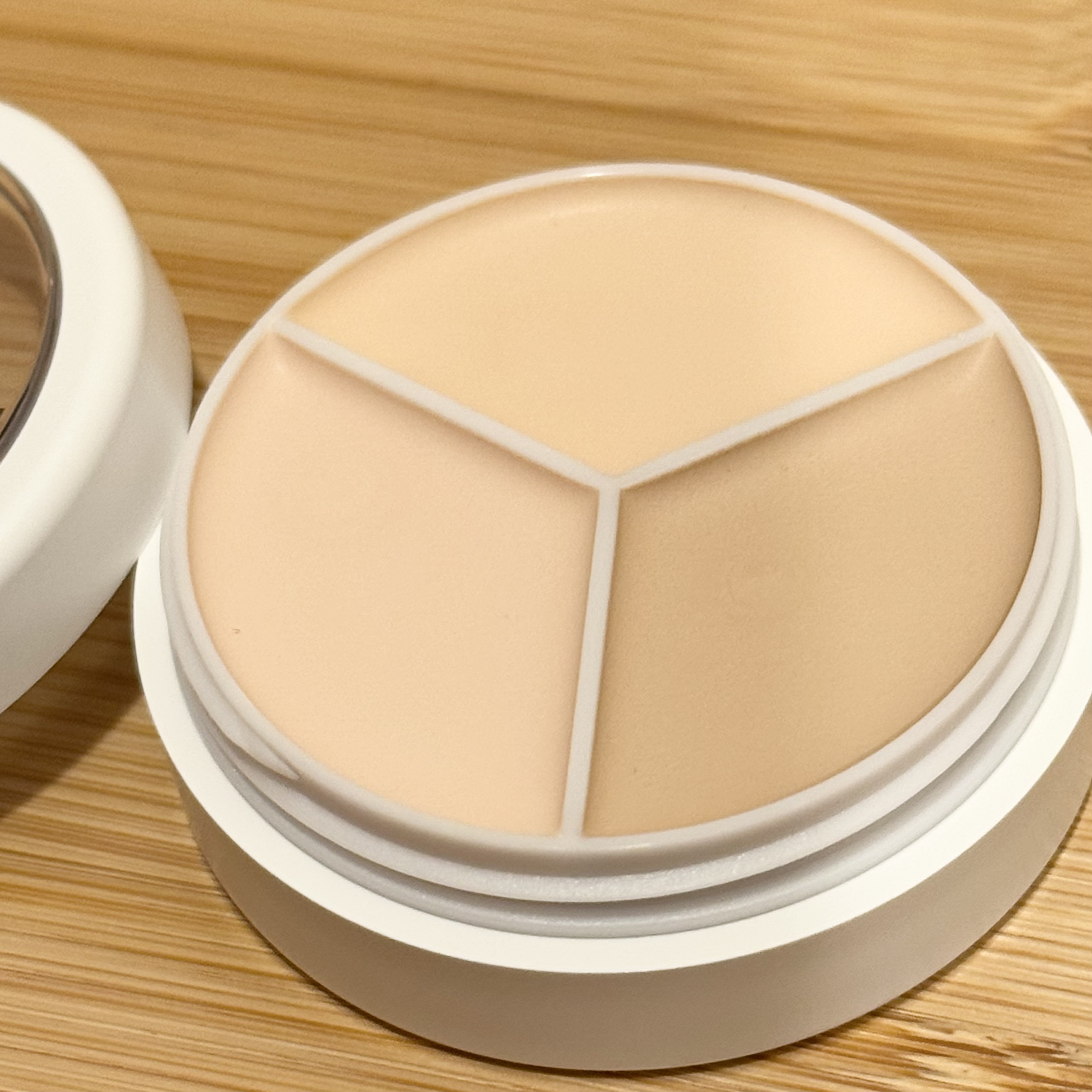 カバーアッププロコンシーラー/TFIT/パレットコンシーラーを使ったクチコミ（2枚目）