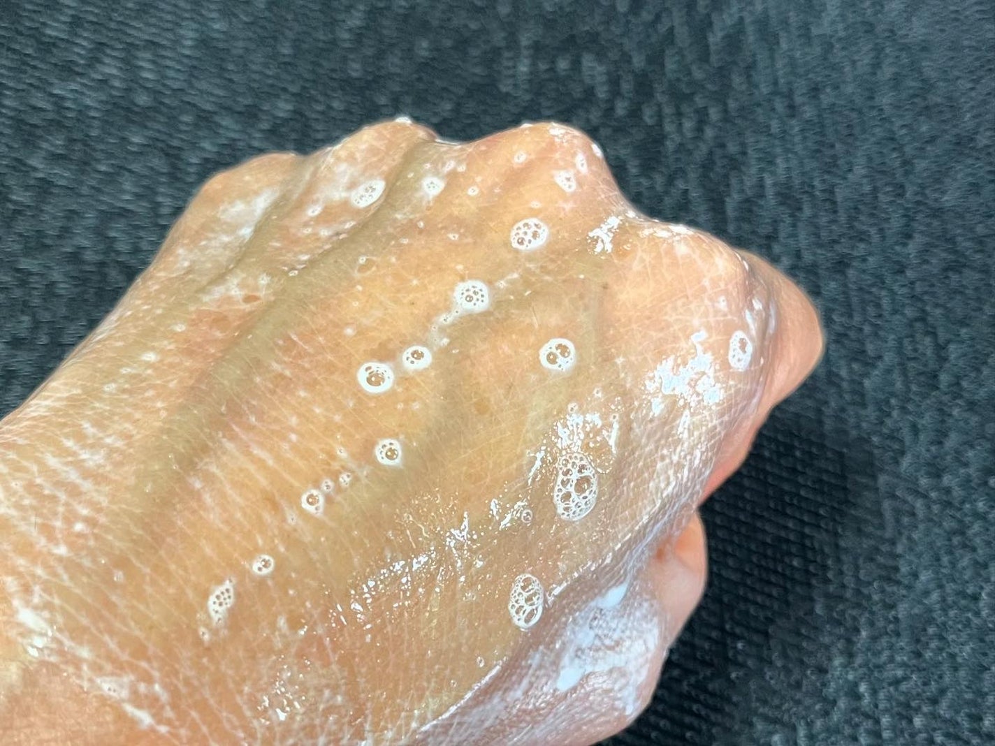 ダヴ クリームボディウォッシュ コンフォートモイスチャー/ダヴ/ボディソープを使ったクチコミ(4枚目)