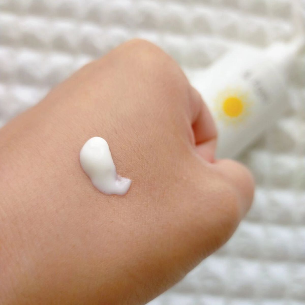 マイルドUV SPF33 PA＋＋＋/＆ Fam/日焼け止めジェルを使ったクチコミ（2枚目）