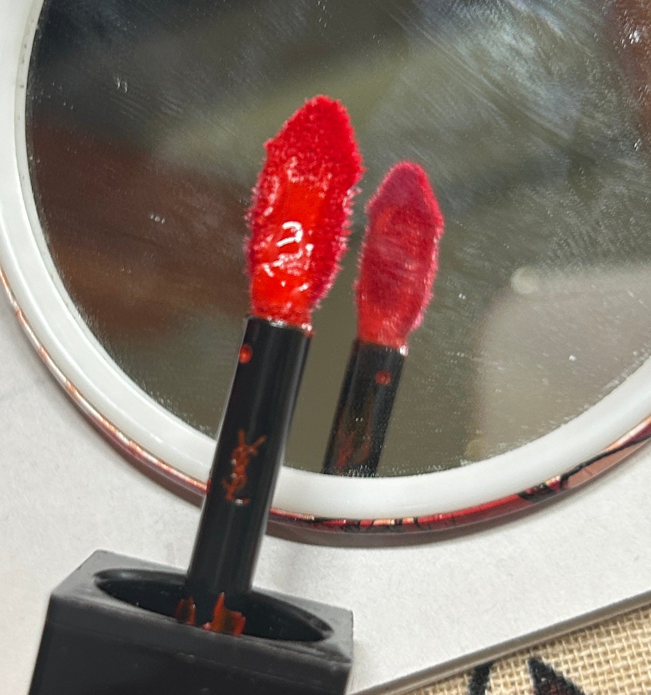 ルージュ ピュールクチュール ヴェルニ ウォーターステイン/YVES SAINT LAURENT BEAUTE/口紅を使ったクチコミ(2枚目)