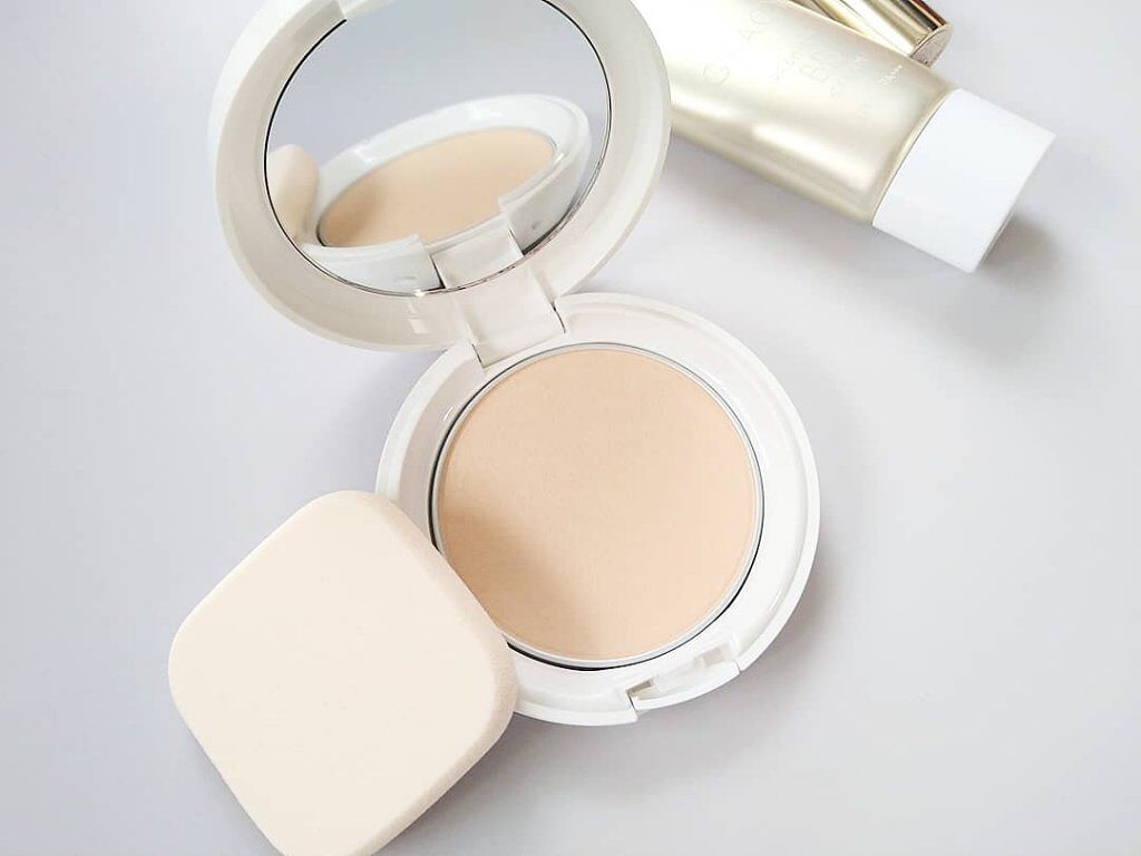 インテグレート グレイシィ プレミアムパクト/グレイシィ/パウダーファンデーションを使ったクチコミ（2枚目）