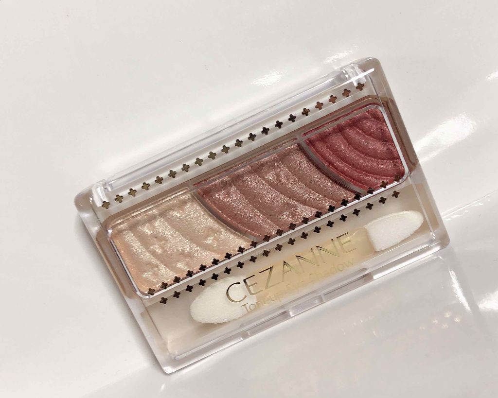 トーンアップアイシャドウ/CEZANNE/アイシャドウパレットを使ったクチコミ（1枚目）