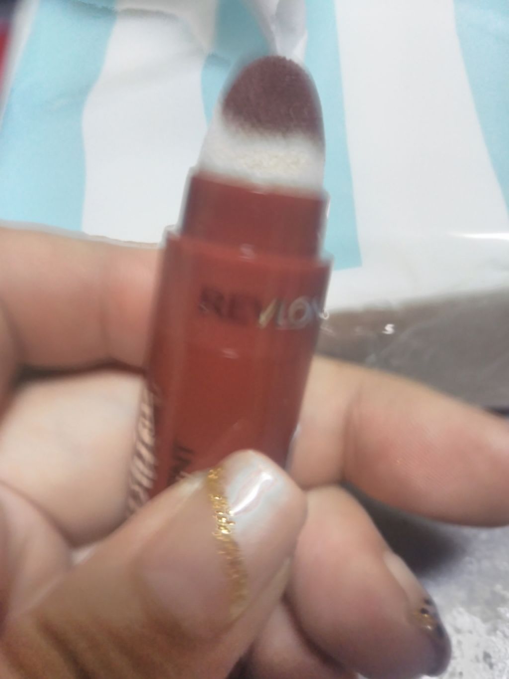 キス クッション リップ ティント/REVLON/リップティントを使ったクチコミ（2枚目）