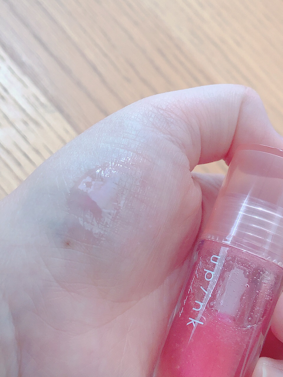 デュードロップリップオイル/upink/リップグロスを使ったクチコミ（3枚目）