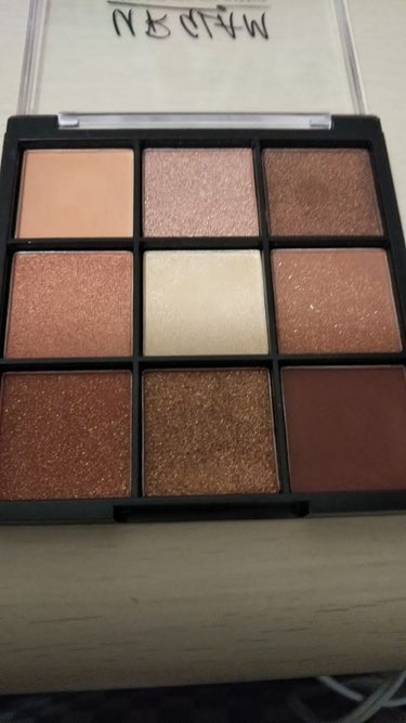 UR GLAM　BLOOMING EYE COLOR PALETTE/U R GLAM/パウダーアイシャドウを使ったクチコミ（2枚目）