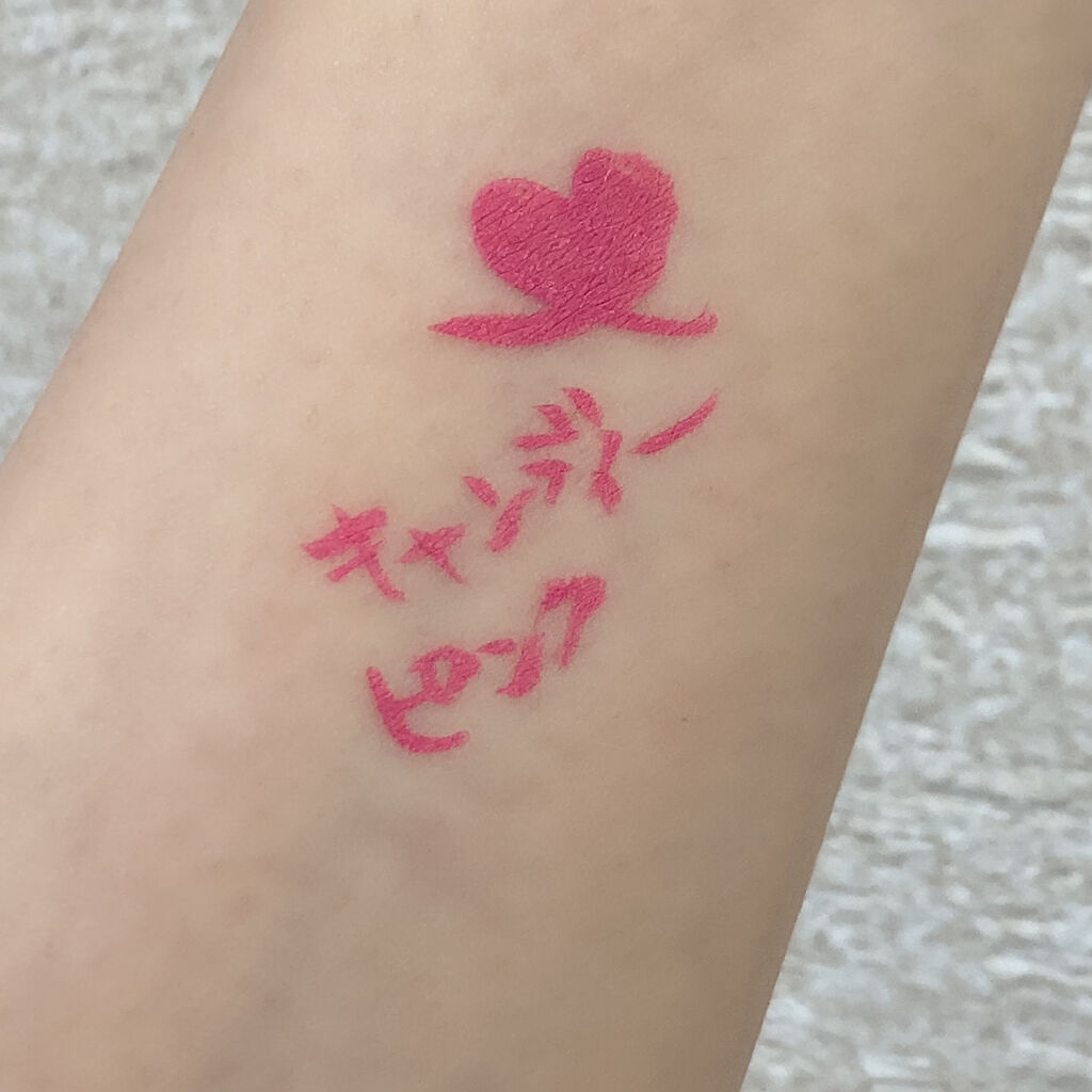 ZEESEA カラーリキッドアイライナーのクチコミ「\\メイクのアクセントに✦ฺ//


vividなピンクが可愛い💕


♥︎#ZEESEA#カ.....」（3枚目）