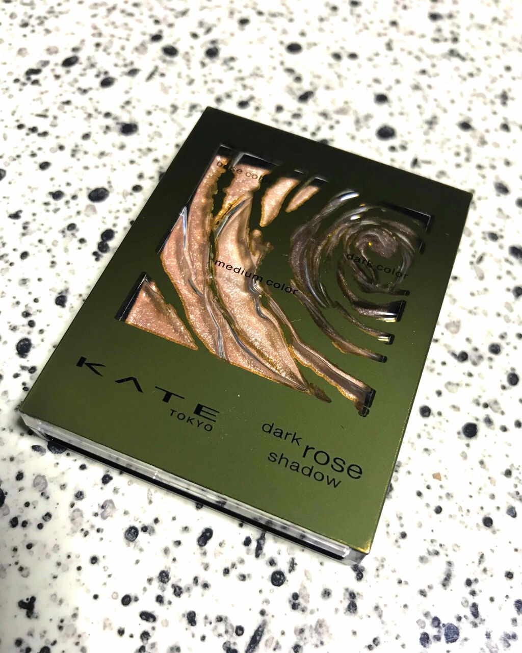 ダークローズシャドウ/KATE/アイシャドウパレットを使ったクチコミ（2枚目）