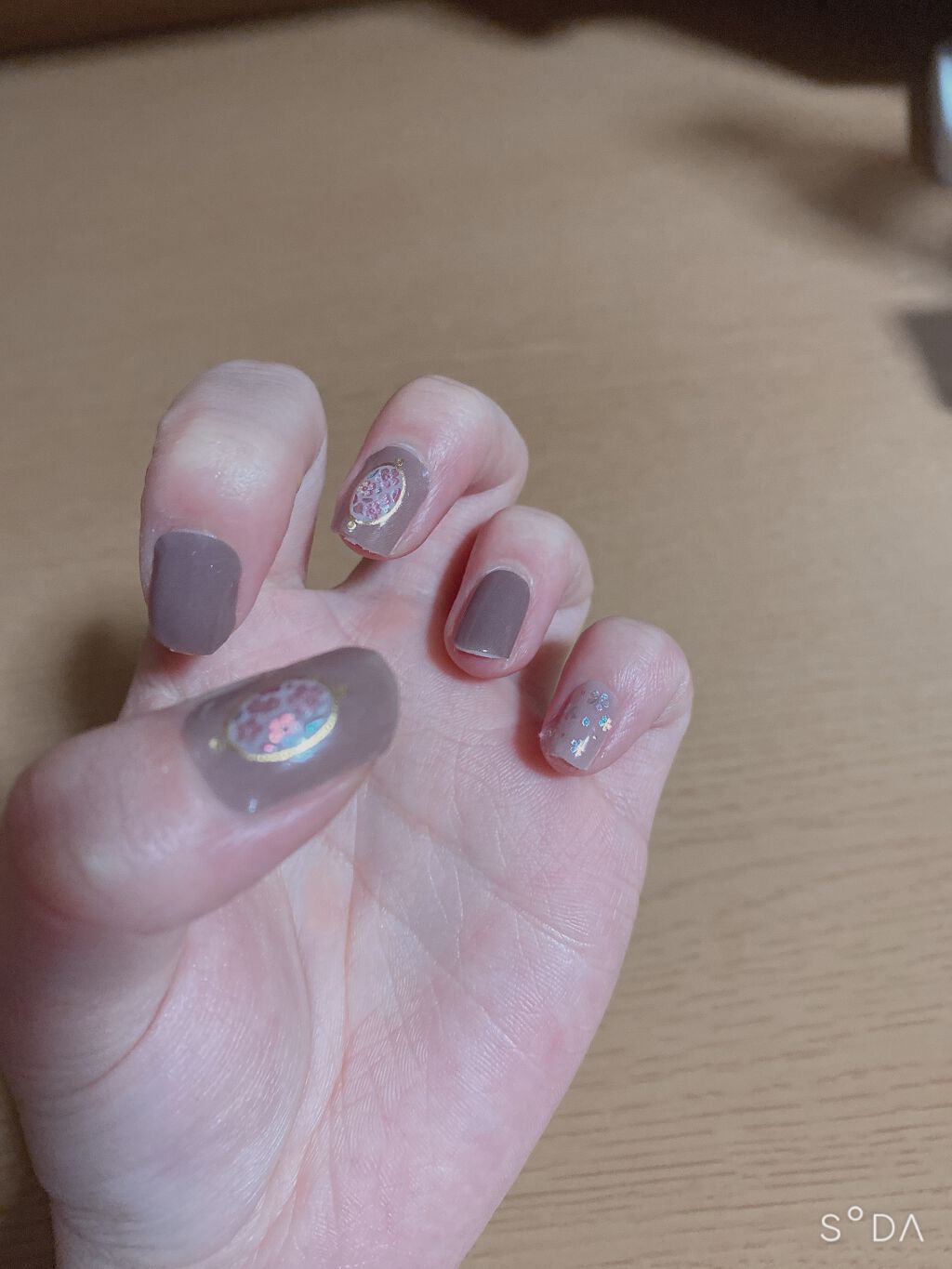 貼るジェルネイル/セリア/ネイルシールを使ったクチコミ(1枚目)