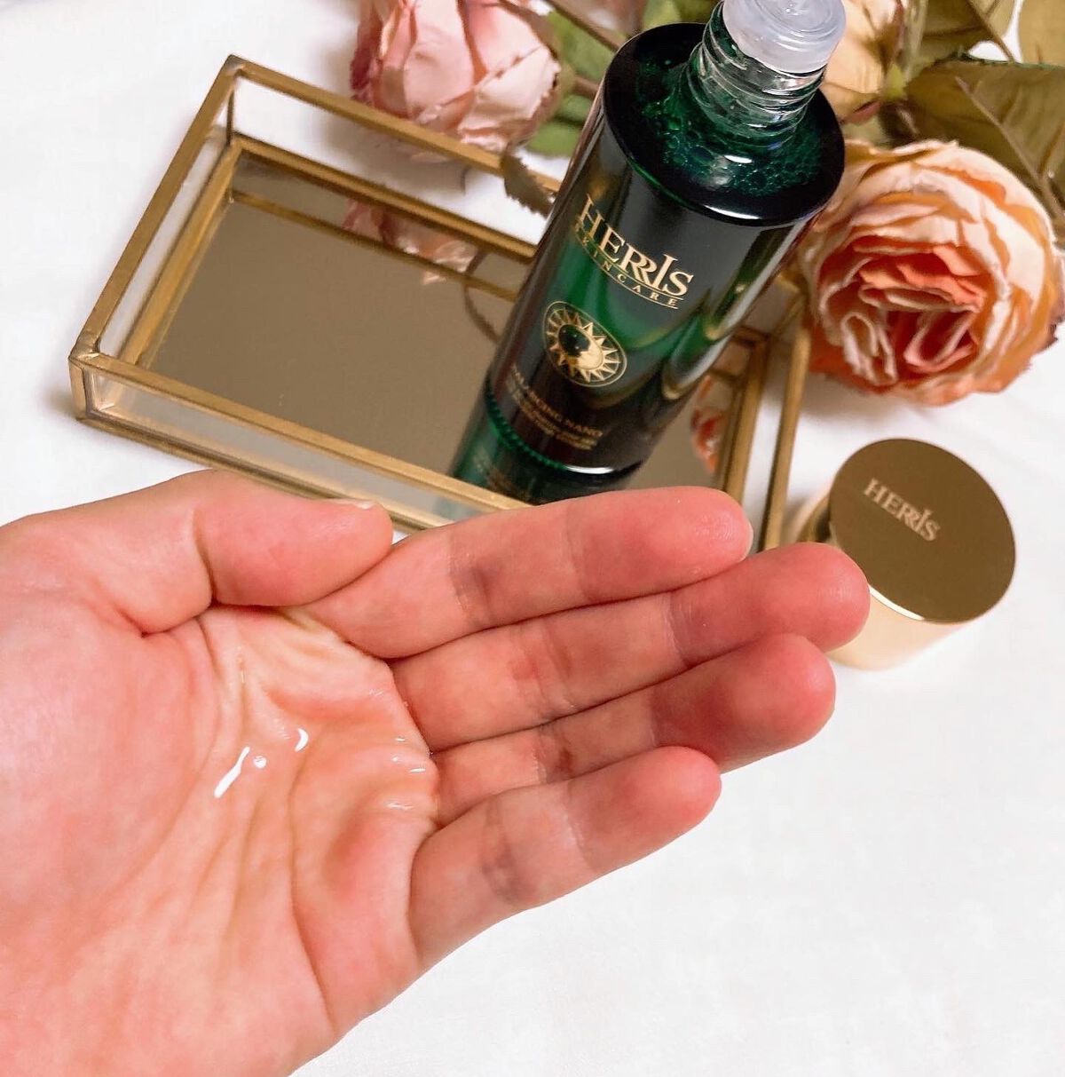 Rie_beauty on LIPS 「大人になってからも悩まされているニキビ。ニキビケアと同時に欠か..」(4枚目)