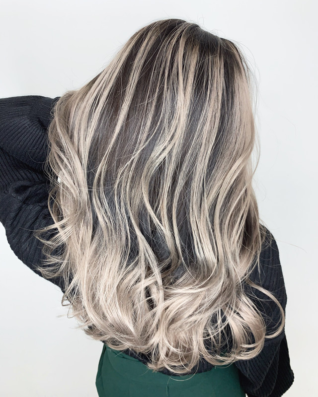 ハイトーンのバレイヤージュ