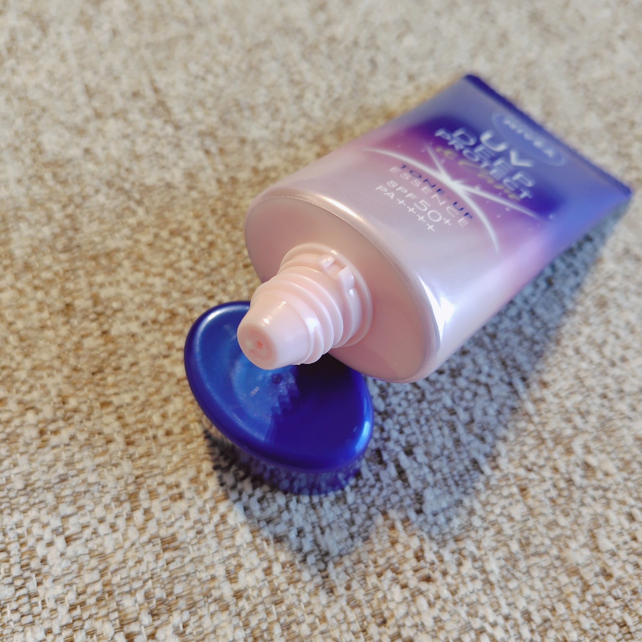 ニベアUV ディープ プロテクト＆ケア トーンアップ エッセンス/ニベア/日焼け止めローションを使ったクチコミ（3枚目）