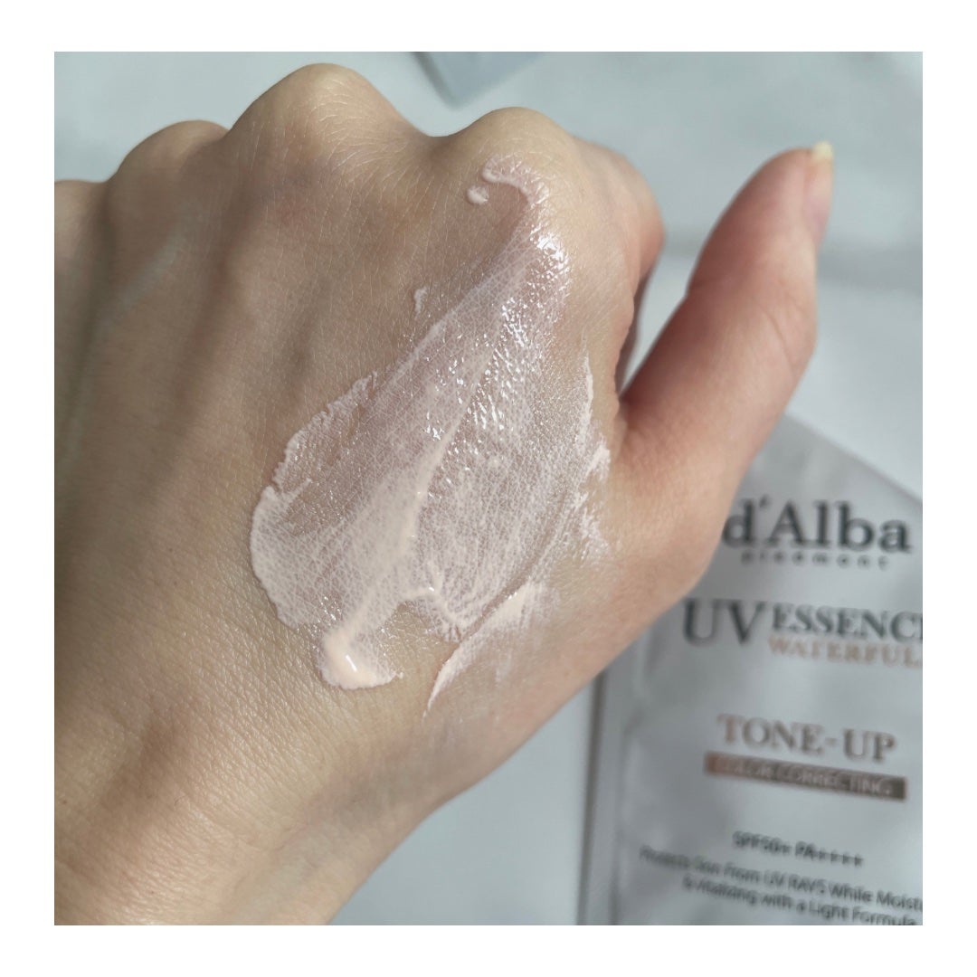 ダルバ ウォータフル エッセンス サンクリーム/ダルバ/日焼け止めクリームを使ったクチコミ(4枚目)