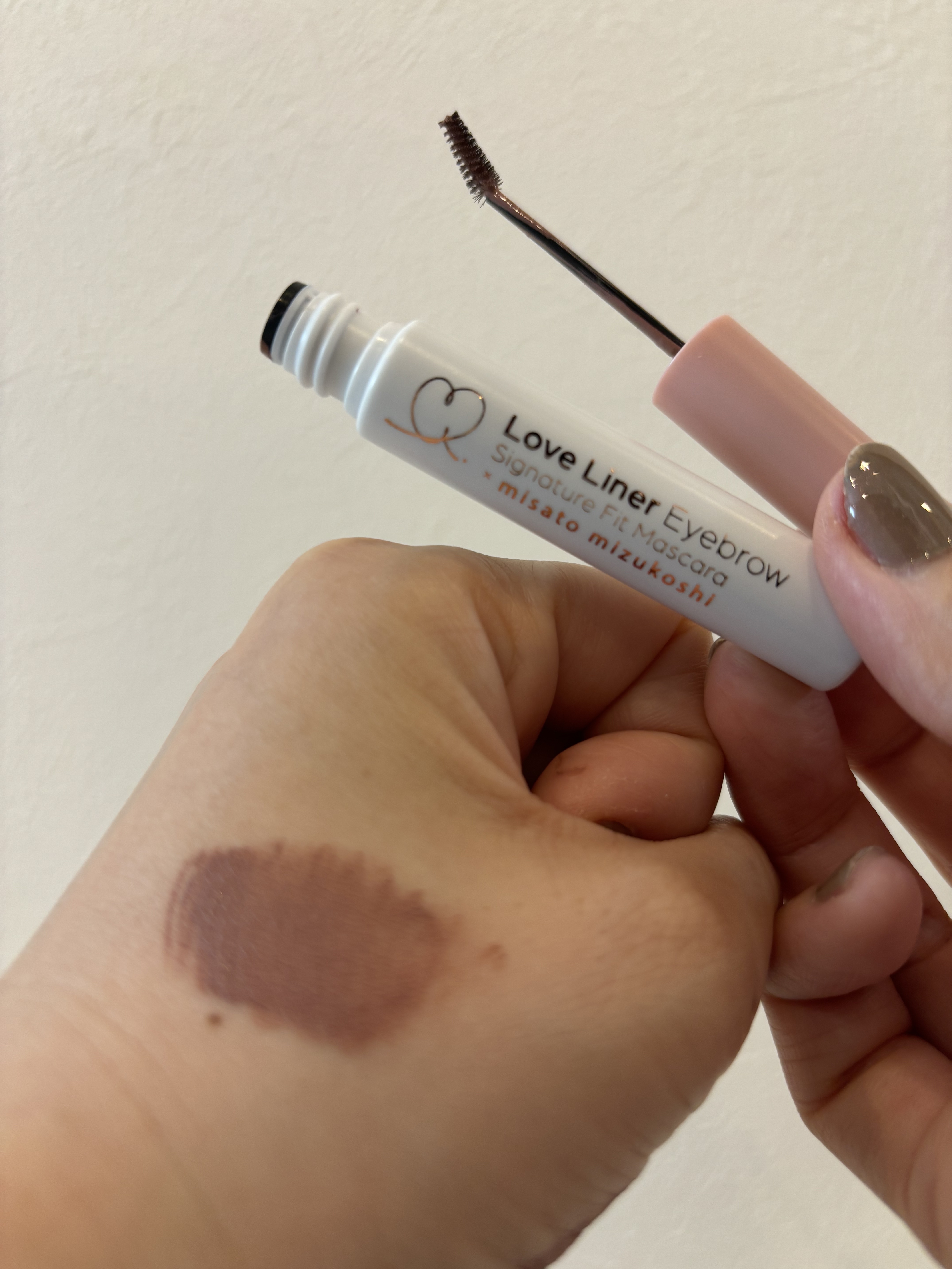 ラブ・ライナー シグネチャーフィットマスカラ ＭＭＣ２＜アイブロウ＞ ミルクティピンク/ラブ・ライナー/眉マスカラを使ったクチコミ（2枚目）