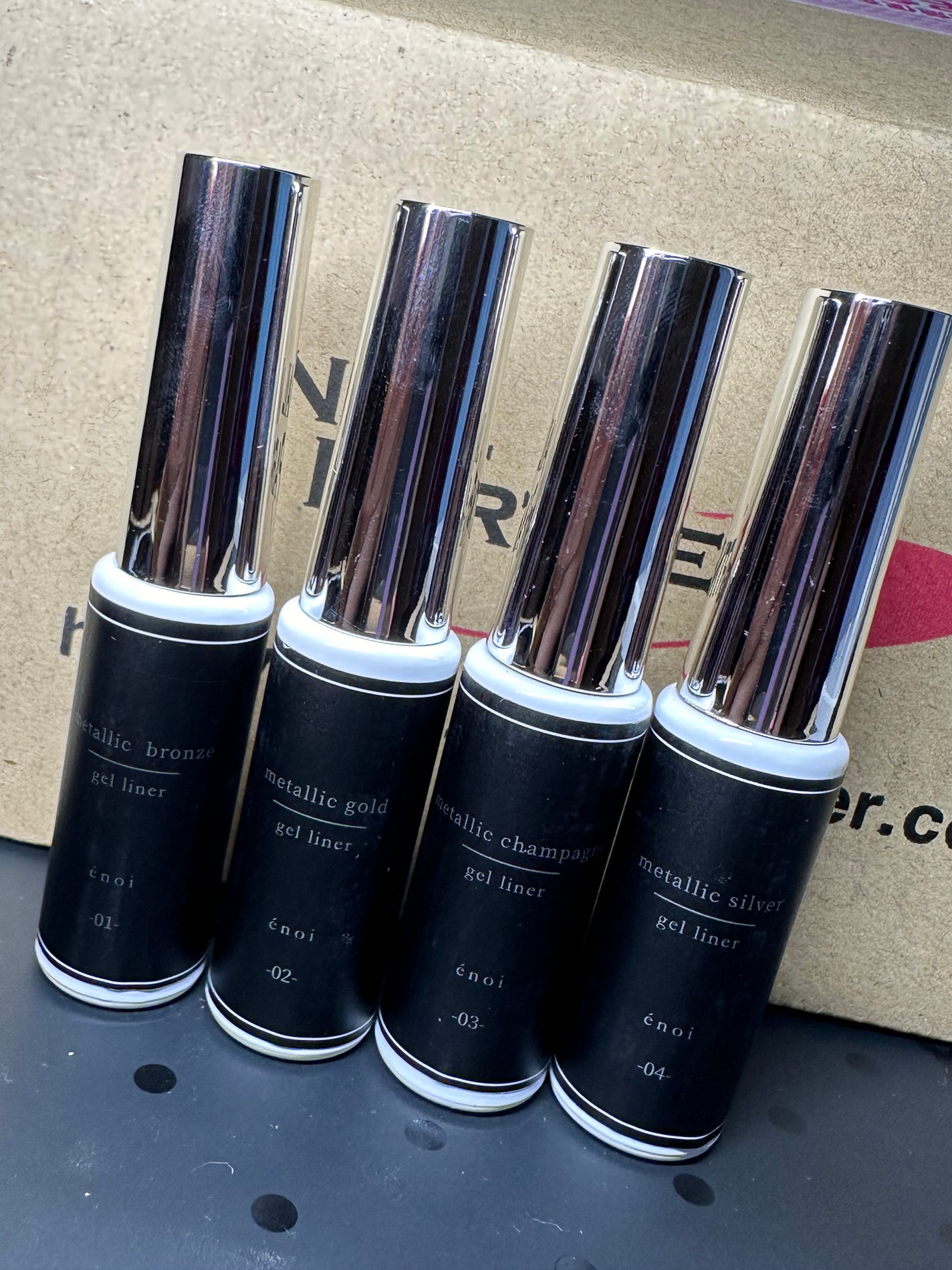 メタリックジェルライナー enoi