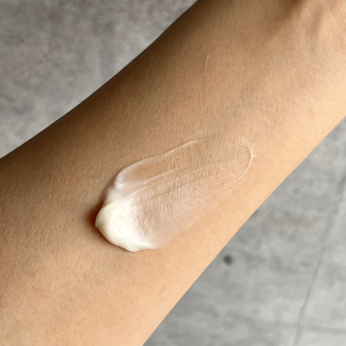 アプソリュ ザ ソフトクリーム/LANCOME/フェイスクリームを使ったクチコミ（2枚目）