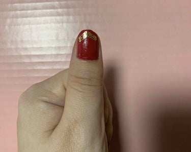 キャンドゥ クレヨン ロイヤルネイルシールのクチコミ「大人っぽく秋🍁のネイル💅をしました🙌

不器用人間によるセルフなので、はみ出しとか雑な部分はス.....」（2枚目）