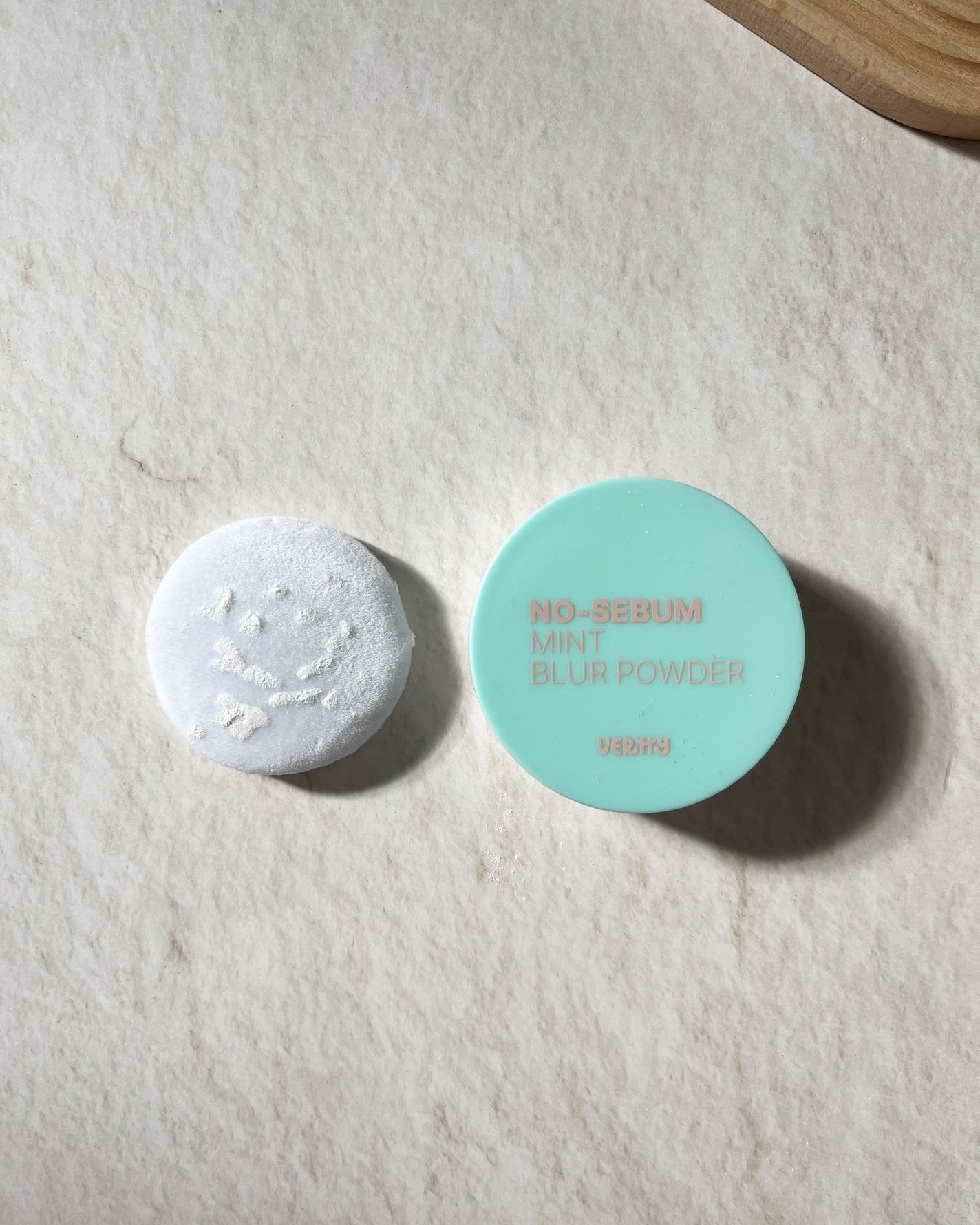 ノーセバムミントブラーパウダー /Vertty/ルースパウダーを使ったクチコミ(4枚目)