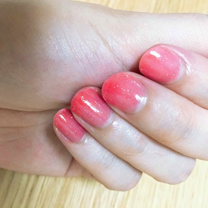 アーティスティックネールズ(グロー&クイック)/MAJOLICA MAJORCA/マニキュアを使ったクチコミ(2枚目)