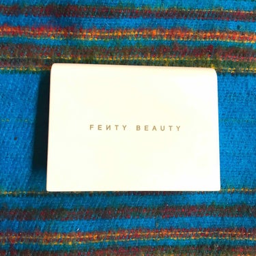 INVISIMATTE Blotting Powder/FENTY BEAUTY BY RIHANNA/プレストパウダーを使ったクチコミ（1枚目）