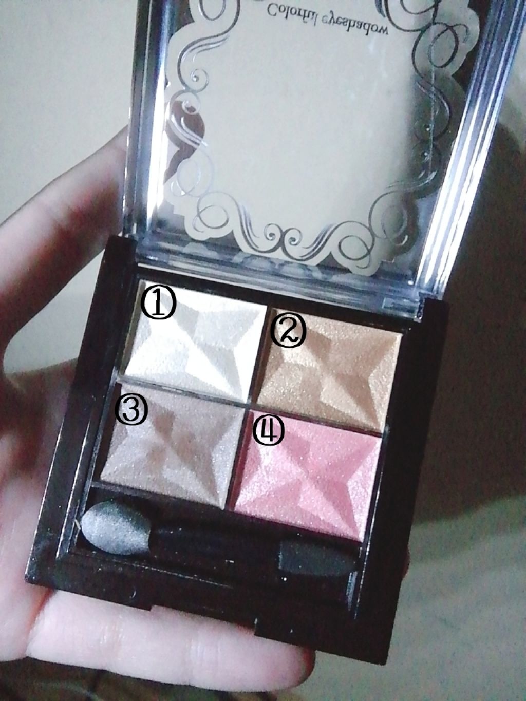 カラフルアイシャドウ/DAISO/アイシャドウパレットを使ったクチコミ（2枚目）