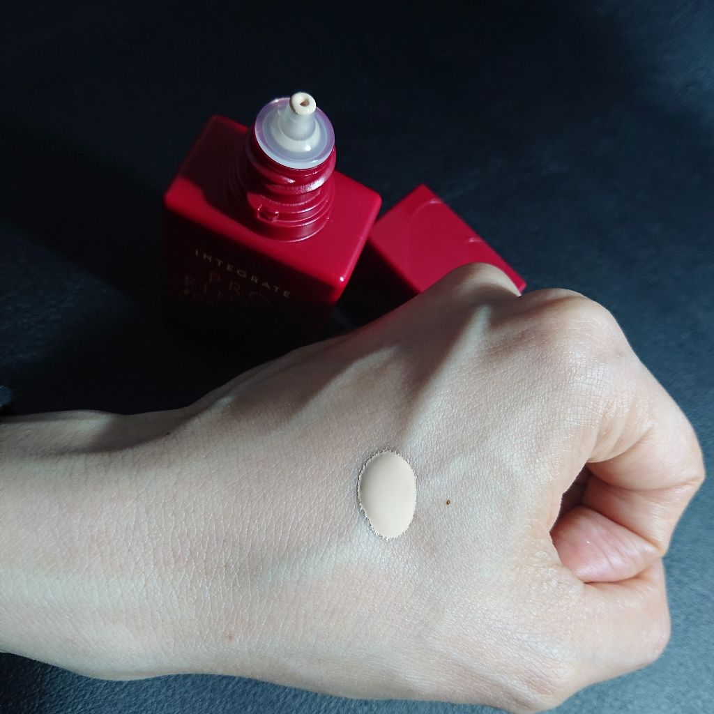 プロフィニッシュリキッド 透け感カラー100/インテグレート/リキッドファンデーションを使ったクチコミ（1枚目）