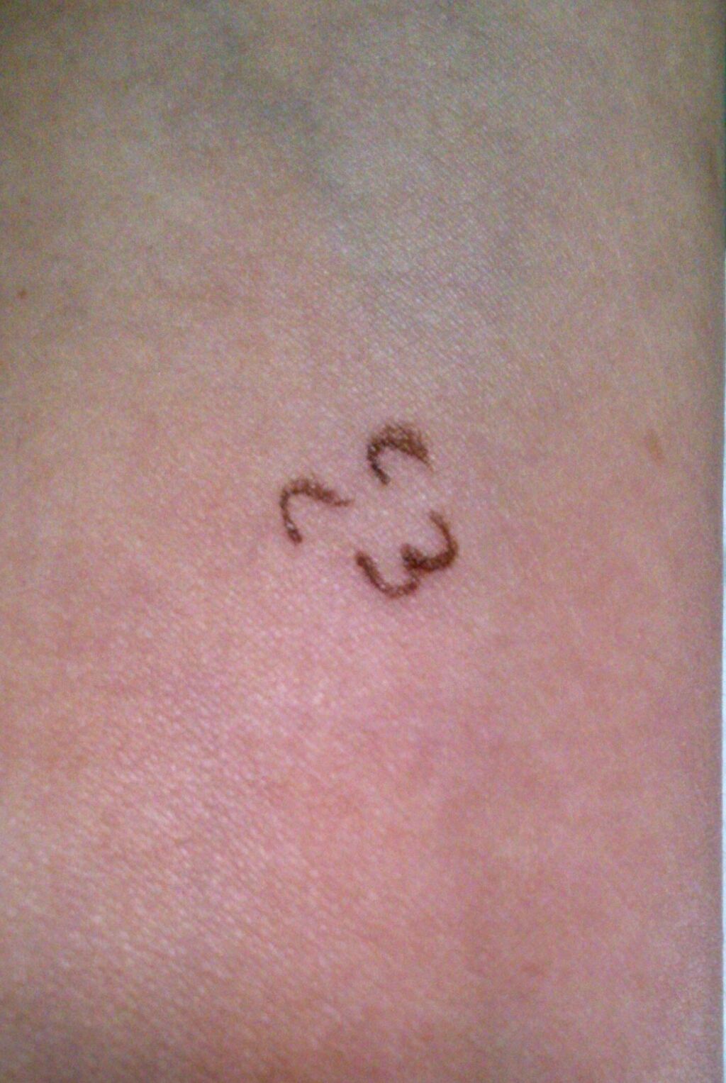 ハイパーシャープ ライナー R/MAYBELLINE NEW YORK/リキッドアイライナーを使ったクチコミ(3枚目)