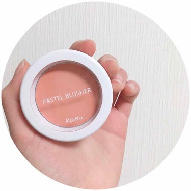 
#すずの韓国購入品 第5弾は、

A'PIEU  Pastel blusher の CR04  です🙌🏻

定価は₩6,000でしたが、ちょうどセール中で、10%引きの₩5,850で購入できました✨
