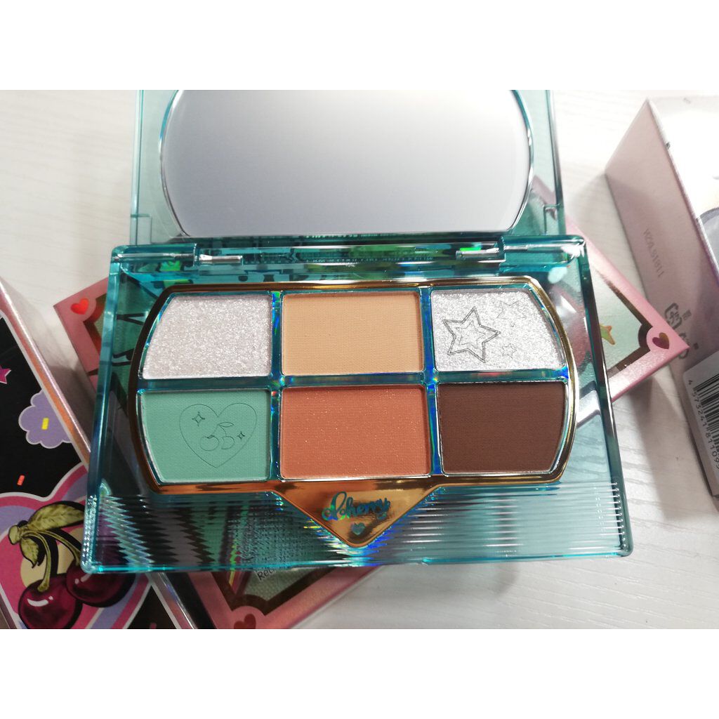 レトロマグネティック アイシャドウパレット/FlowerKnows/アイシャドウパレットを使ったクチコミ(3枚目)