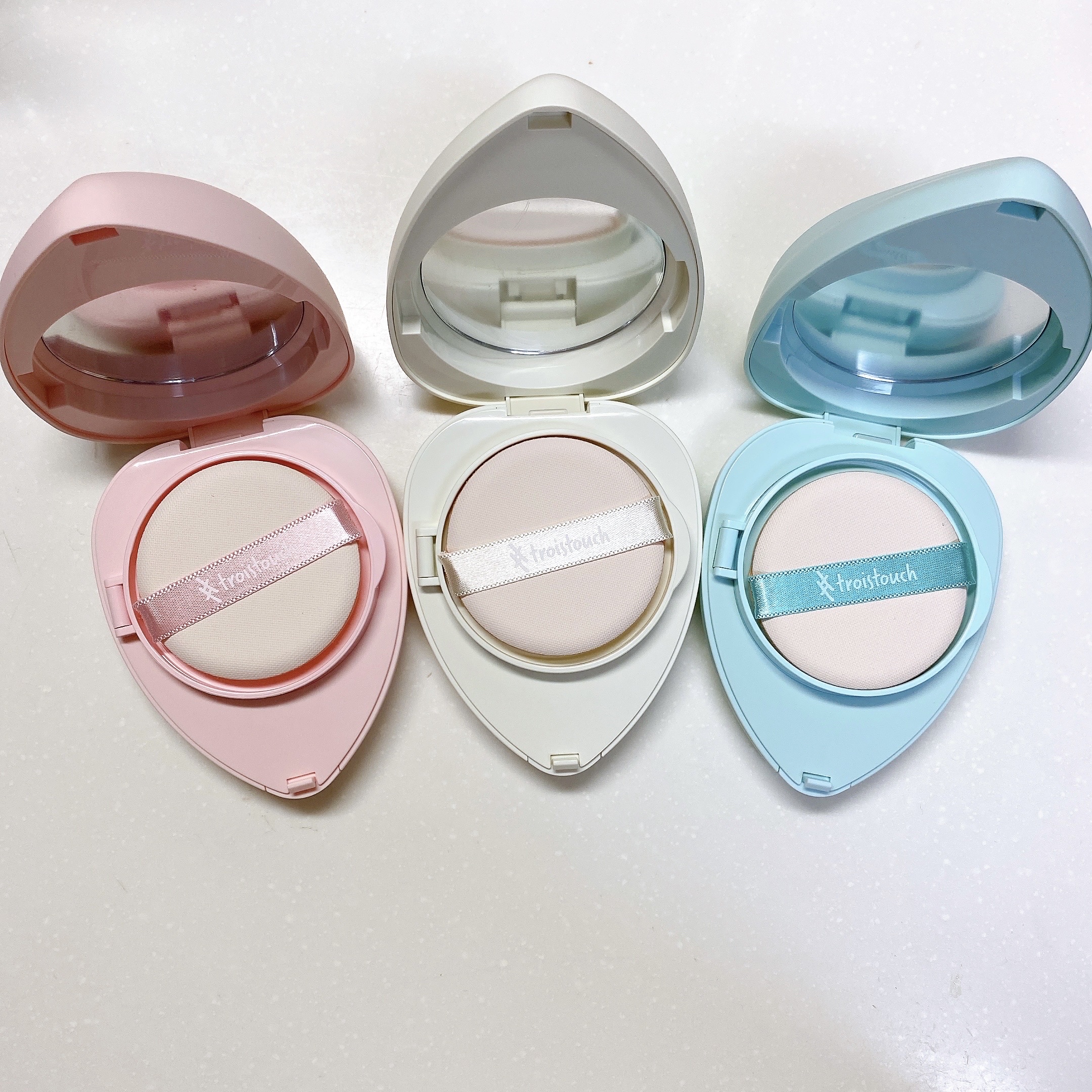 トワタッチ ハートクッション グロウメッシュ/troistouch/クッションファンデーションを使ったクチコミ（3枚目）