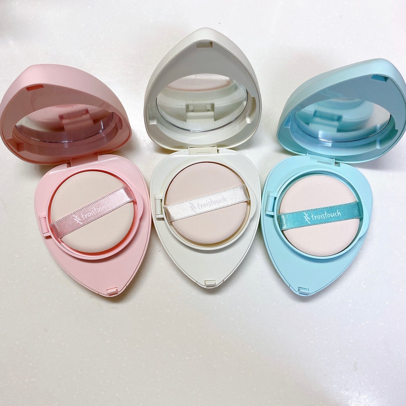 トワタッチ ハートクッション グロウメッシュ/troistouch/クッションファンデーションを使ったクチコミ(3枚目)