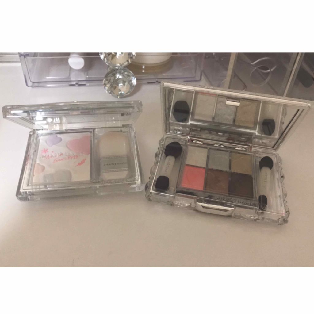 ホワイトラブストーリー コレクション (クリスマスコフレ 2018)/JILL STUART/メイクアップキットを使ったクチコミ(2枚目)