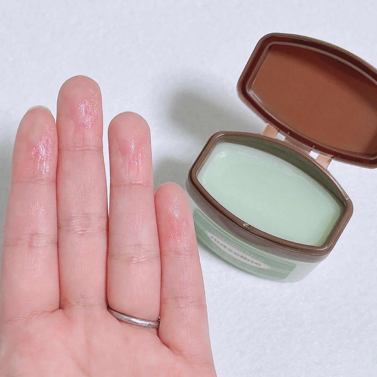 cica nut calming balm/ナッツセリン/フェイスバームを使ったクチコミ(4枚目)