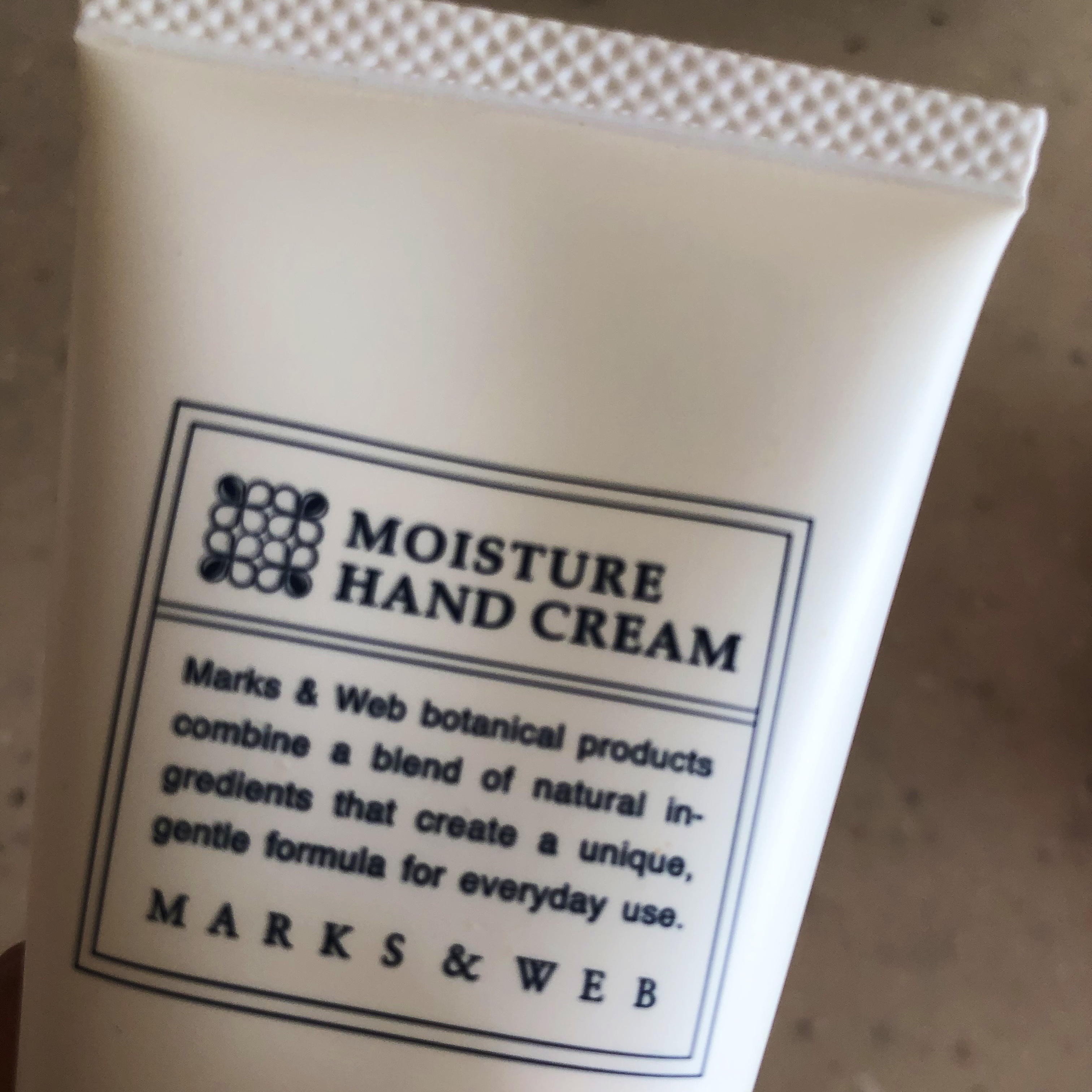モイスチャーハンドクリーム ネロリ/オレンジ/MARKS&WEB/ハンドクリームを使ったクチコミ（2枚目）