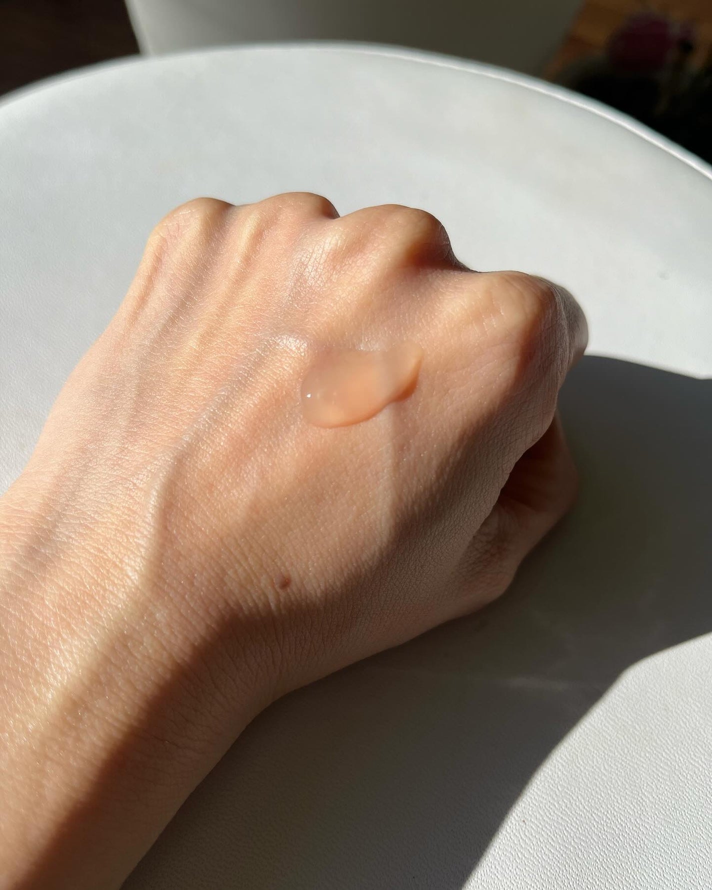 シャンティ on LIPS 「\真の美を呼び覚ます/\ハイブリッド美容液/---------..」(4枚目)