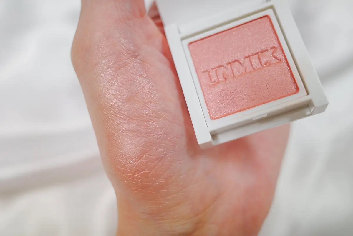 アイリッドニュアンス/UNMIX/単色アイシャドウを使ったクチコミ（3枚目）