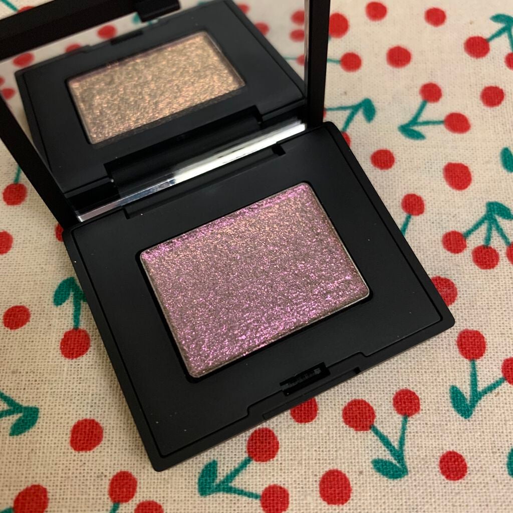 ハードワイヤードアイシャドー/NARS/単色アイシャドウを使ったクチコミ(3枚目)