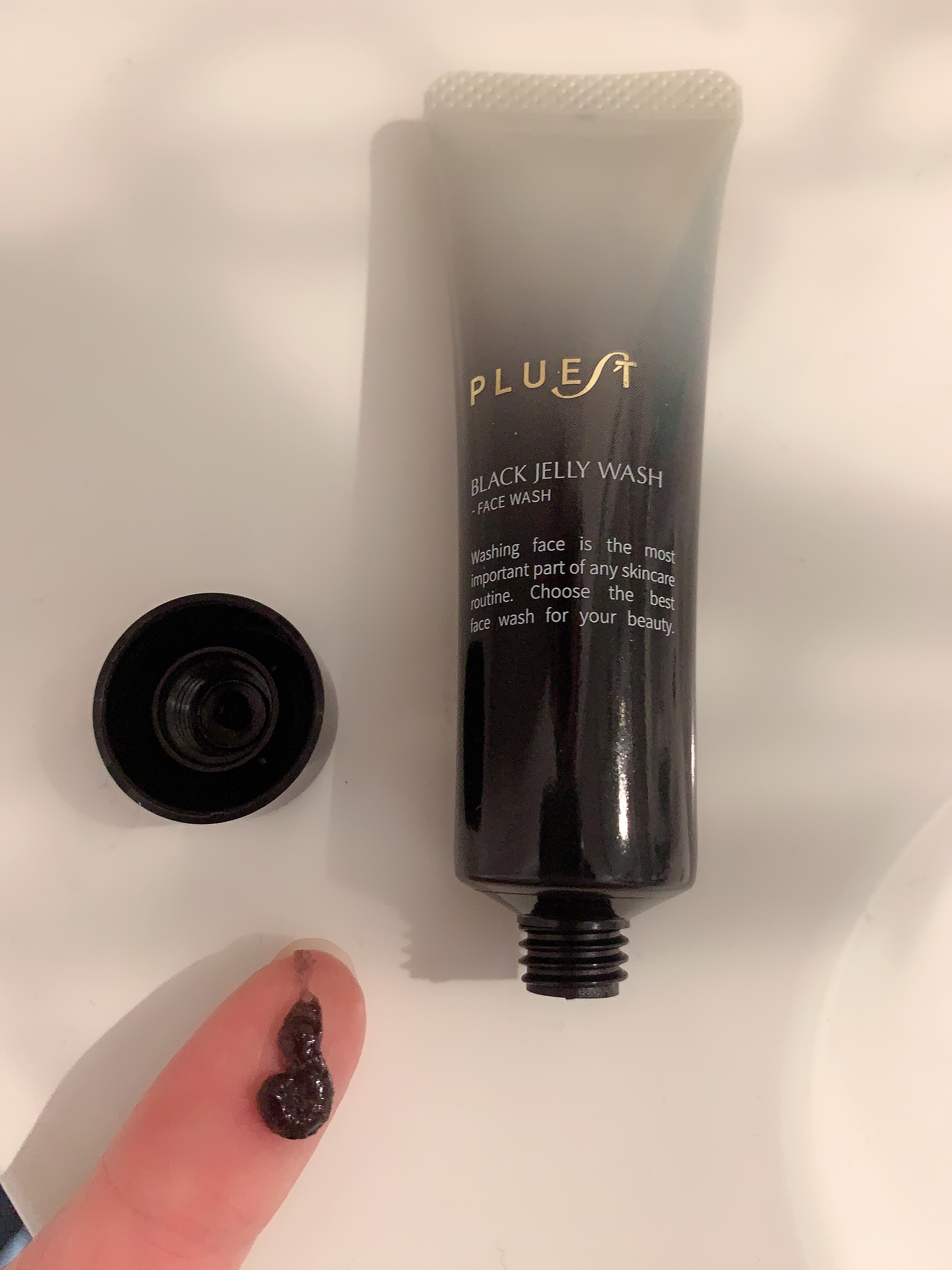 BLACK JELLY WASH（ブラックジェリーウォッシュ）/PLUEST/その他洗顔料を使ったクチコミ（1枚目）
