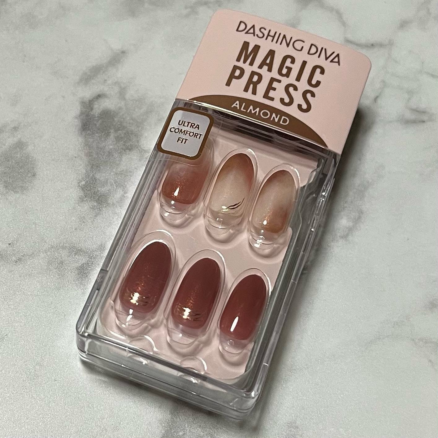 1秒ネイルマジックプレス/DASHINGDIVA MAGICPRESS/ネイルチップ・パーツを使ったクチコミ(2枚目)