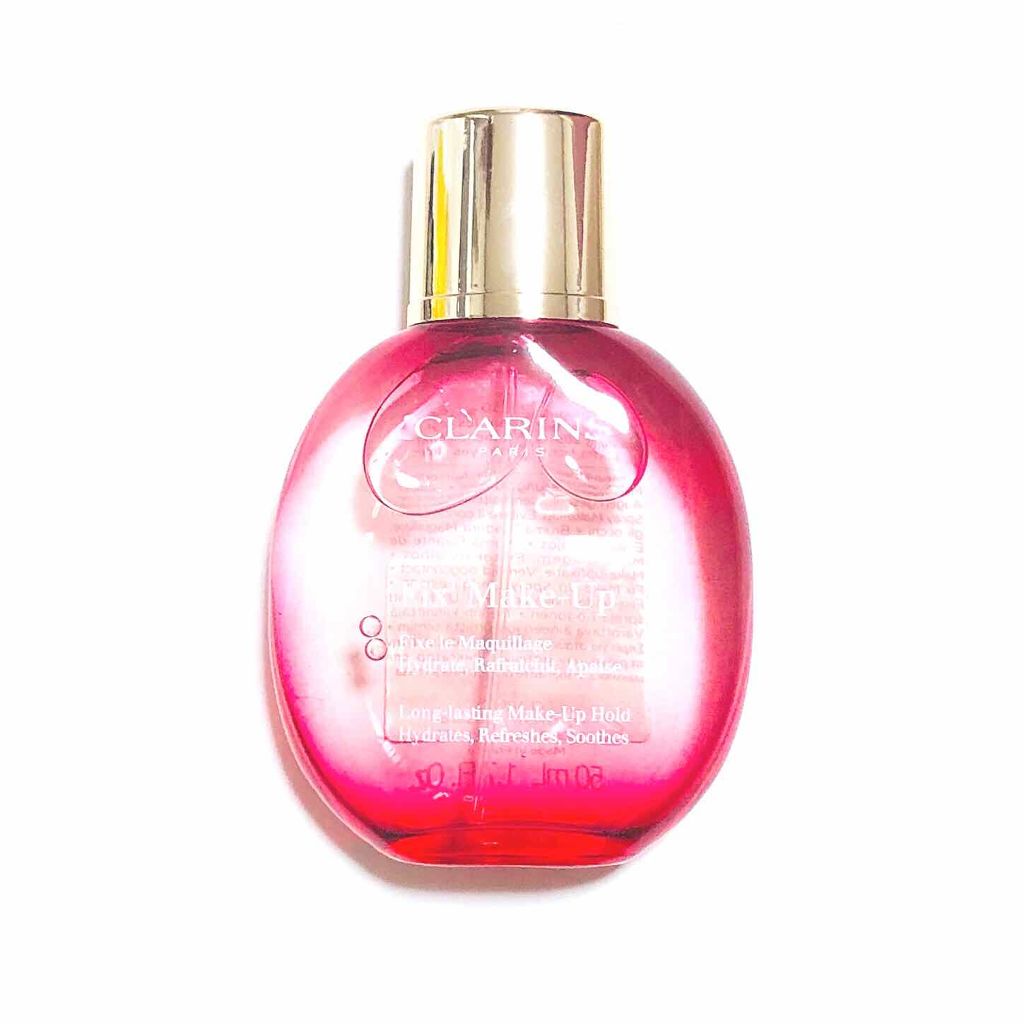 


📌 クラランス フィックスメイクアップ
👛 ¥4,320

メイクの上からシュシュっとするだけで
メイク崩れを抑えるよ。
いい匂いだし、マスクの裏に着くファンデが減るよ。
いつも4〜5プッシュしてる。
めちゃくちゃ細かい霧で使い心