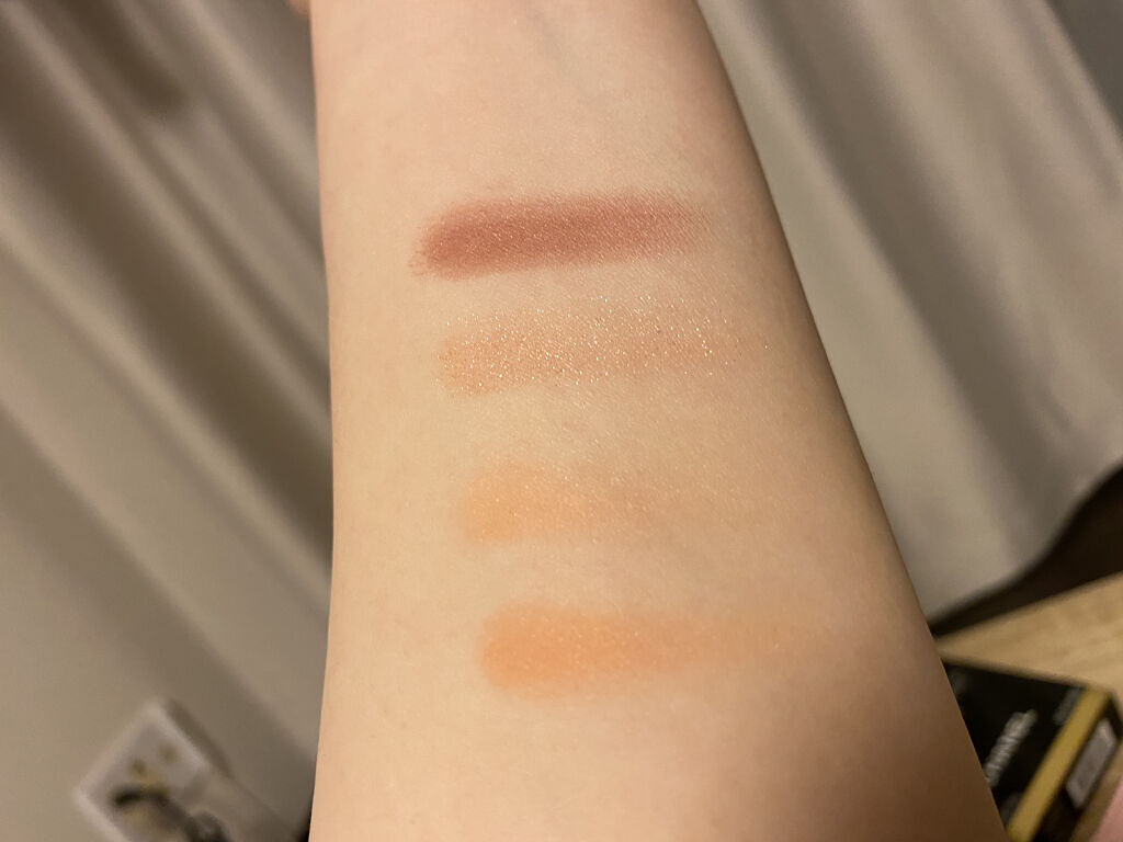 タトワージュ クチュール No.39 アウトランディッシュヌード/YVES SAINT LAURENT BEAUTE/口紅を使ったクチコミ（3枚目）